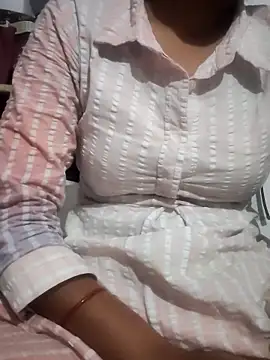 Snapshot of Hot-Rubyy chatting on April 7, 2026, 6:30 pm Hot-Rubyy online show from April 7, 2026, 6:30 pm