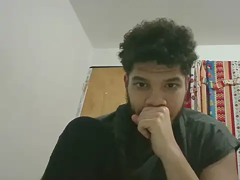 Snapshot of riley_xxx chatting on November 1, 2025, 7:32 am riley xxx online show from November 1, 2025, 7:32 am