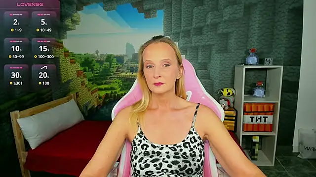 ScarlettPalmer online show from November 21, 2025, 10:03 am