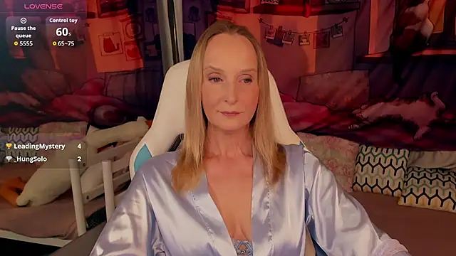 ScarlettPalmer online show from April 11, 2026, 12:09 pm