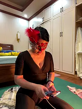 Snapshot of Qt889999 chatting on November 11, 2025, 1:55 pm Qt889999 online show from November 11, 2025, 1:55 pm