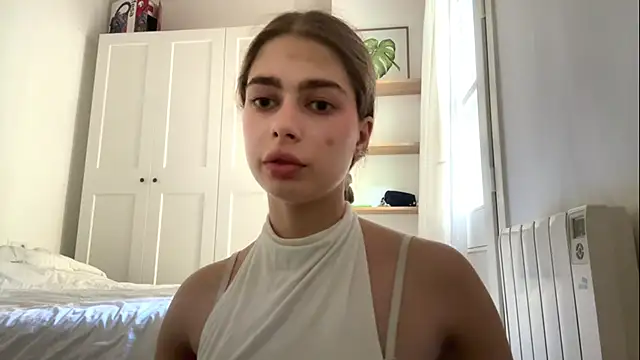 EastLuna online show from April 25, 2026, 4:04 pm