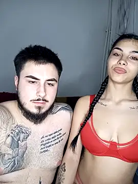 Snapshot of Tdm092 chatting on February 15, 2026, 8:27 pm Tdm092 online show from February 15, 2026, 8:27 pm