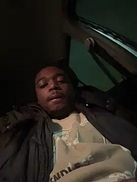 negrinho5 online show from February 1, 2026, 10:08 pm