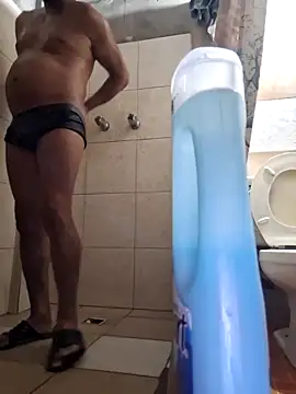 sanz957 online show from April 15, 2026, 2:07 am