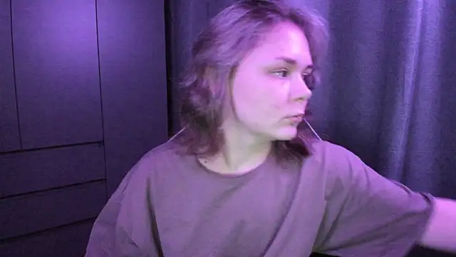 sophia lix online show from December 19, 2025, 5:31 pm