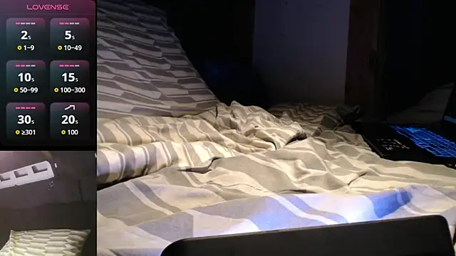 Snapshot of maxtoxic_hot chatting on November 9, 2025, 12:09 am maxtoxic hot online show from November 9, 2025, 12:09 am