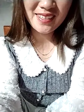 emini-xx online show from March 2, 2026, 6:03 am