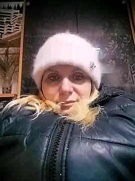 Lana-murr online show from February 14, 2026, 3:42 pm