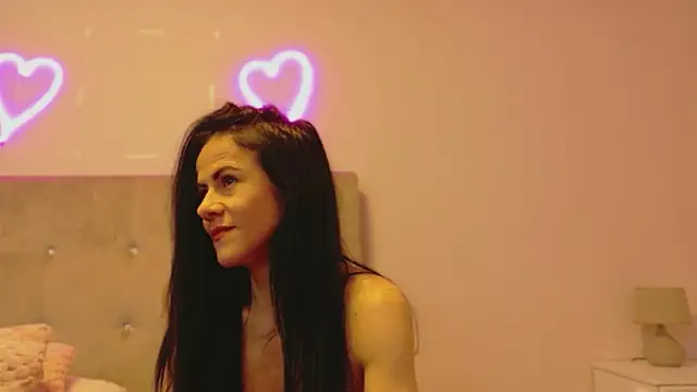 Snapshot of brianaflynt chatting on February 8, 2026, 7:06 pm brianaflynt online show from February 8, 2026, 7:06 pm