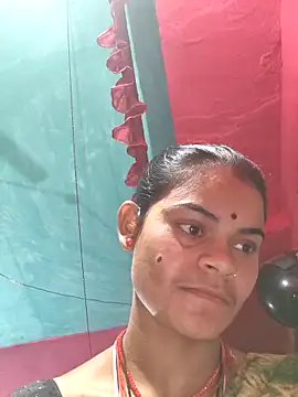 Snapshot of Suneeta_cut420 chatting on November 18, 2025, 4:33 pm Suneeta cut420 online show from November 18, 2025, 4:33 pm