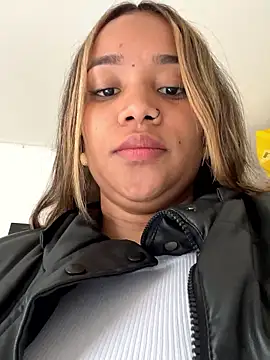 Snapshot of AriVelvet chatting on January 10, 2026, 7:26 pm AriVelvet online show from January 10, 2026, 7:26 pm