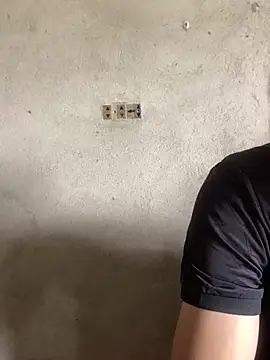 -Nathann- online show from May 20, 2026, 2:07 am