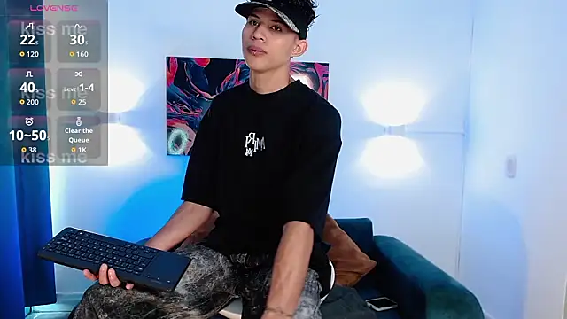 KamiSuarez online show from February 18, 2026, 6:26 pm