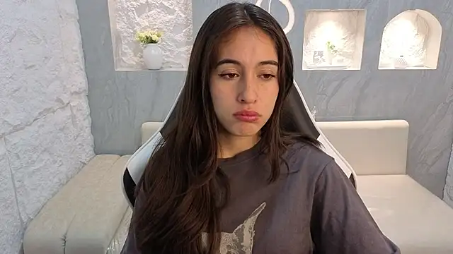 Nikka Tx online show from November 19, 2025, 3:06 am