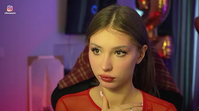 Cleose online show from March 26, 2026, 7:14 am