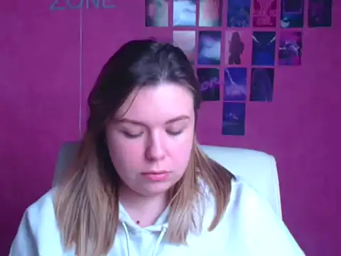 SusannaNight online show from November 3, 2025, 3:02 pm