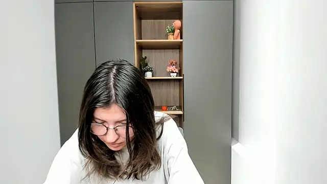 Snapshot of VickieChantos chatting on October 29, 2025, 4:48 am VickieChantos online show from October 29, 2025, 4:48 am