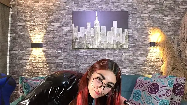 Snapshot of venusevanss chatting on October 28, 2025, 1:25 pm venusevanss online show from October 28, 2025, 1:25 pm