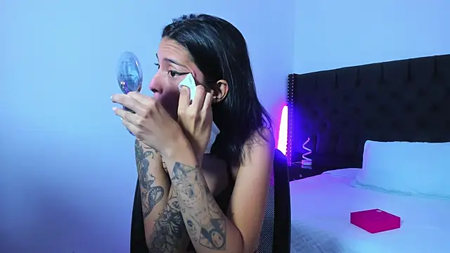 LilithLuxorr online show from December 21, 2025, 10:39 pm