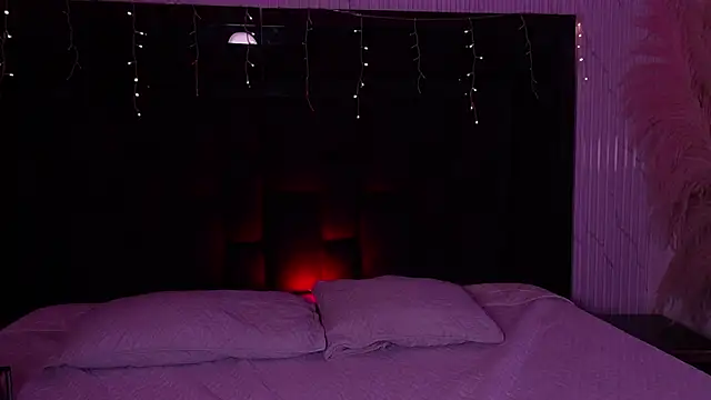 LilithLuxorr online show from January 17, 2026, 2:33 pm