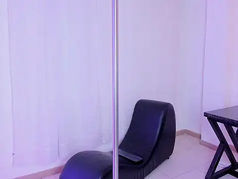 Julietta01 online show from November 8, 2025, 8:18 pm