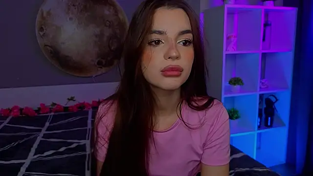 LauraHansil online show from March 24, 2026, 7:08 pm