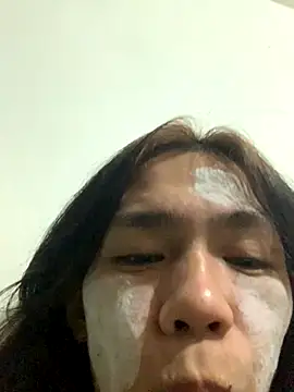 EXOTICGEORGINA online show from November 9, 2025, 9:18 am