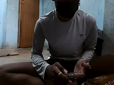 cutty abi  online show from November 3, 2025, 3:24 pm