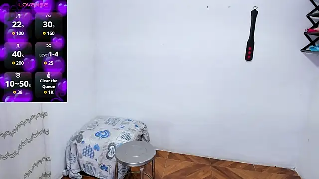 Isa-Giraldo online show from March 13, 2026, 12:23 pm