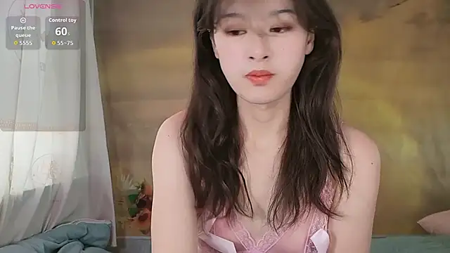 MsTipsy  online show from December 3, 2025, 8:45 am