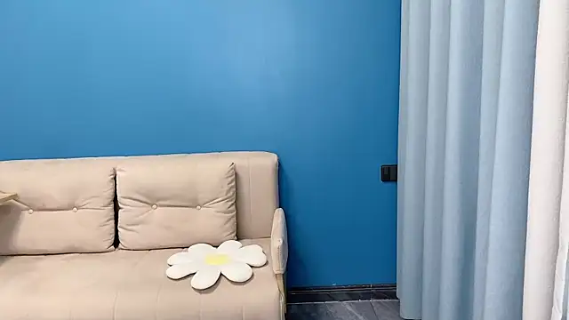 ella55-- online show from April 7, 2026, 1:06 am