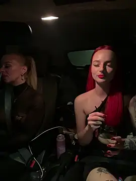 Snapshot of kimkatyrides chatting on February 20, 2026, 8:42 pm kimkatyrides online show from February 20, 2026, 8:42 pm