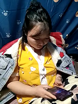 julybe online show from November 26, 2025, 2:07 pm