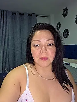 emma Davissxx online show from November 3, 2025, 9:05 pm