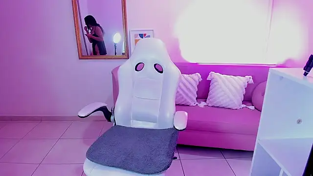 Mia Greco1 online show from November 20, 2025, 12:27 pm