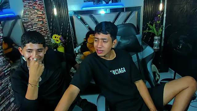 darwinandbrayann online show from December 5, 2025, 6:15 pm