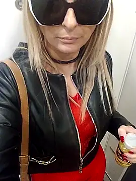 Snapshot of fragoli chatting on November 5, 2025, 9:31 am fragoli online show from November 5, 2025, 9:31 am