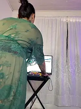 Natural BIGASS Nina online show from April 8, 2026, 6:52 pm