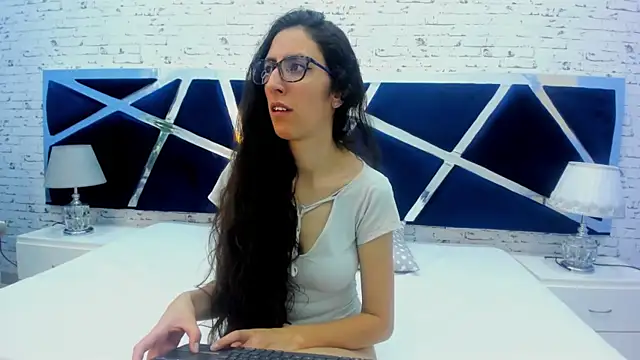 GirafMusic online show from January 11, 2026, 1:27 pm