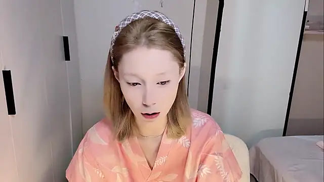 Snapshot of yuyu-33 chatting on February 7, 2026, 3:32 am yuyu-33 online show from February 7, 2026, 3:32 am