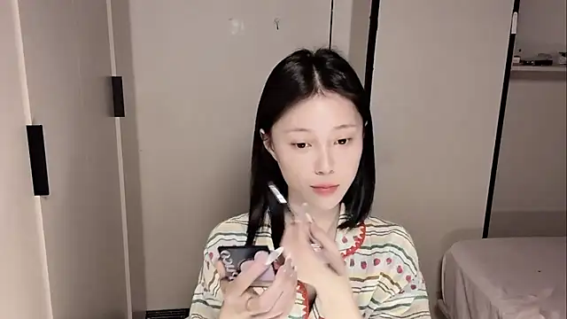 Snapshot of yuyu-33 chatting on May 7, 2026, 2:00 pm yuyu-33 online show from May 7, 2026, 2:00 pm