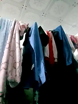 Elina 99 online show from November 6, 2025, 1:17 am