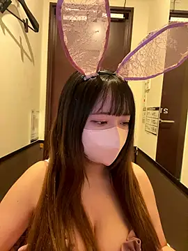 Snapshot of emiri_da_nyan chatting on December 20, 2025, 3:13 am emiri da nyan online show from December 20, 2025, 3:13 am