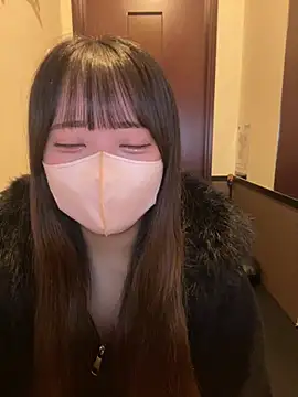 Snapshot of emiri_da_nyan chatting on February 28, 2026, 6:14 am emiri da nyan online show from February 28, 2026, 6:14 am