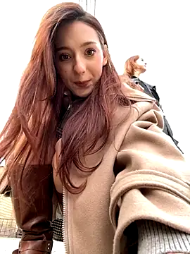 LilluKatten online show from November 14, 2025, 9:52 am