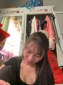 Snapshot of Amino-Suca chatting on October 31, 2025, 4:24 am Amino-Suca online show from October 31, 2025, 4:24 am