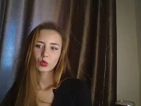 MyLittle Flame online show from May 11, 2026, 10:54 am