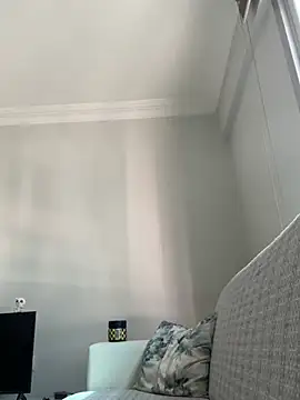 Snapshot of yasinesra757_ chatting on January 18, 2026, 9:13 am yasinesra757 online show from January 18, 2026, 9:13 am