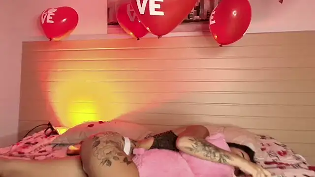 Snapshot of Madisonkay chatting on February 15, 2026, 2:08 am Madisonkay online show from February 15, 2026, 2:08 am